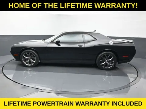 More photos of 2018 Dodge Challenger SXT at Schrier Automotive Inc, NE