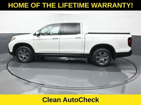 More photos of 2020 Honda Ridgeline RTL-E at Schrier Automotive Inc, NE