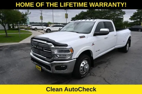 More photos of 2022 Ram 3500 Laramie at Schrier Automotive Inc, NE