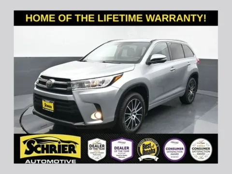 Silver 2017 Toyota Highlander SE for sale in Omaha, NE