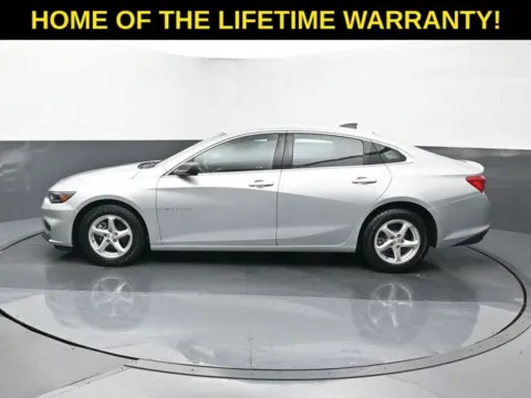 More photos of 2018 Chevrolet Malibu LS at Schrier Automotive Inc, NE