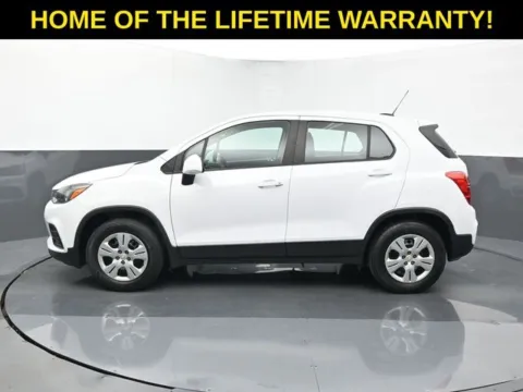 More photos of 2018 Chevrolet Trax LS at Schrier Automotive Inc, NE