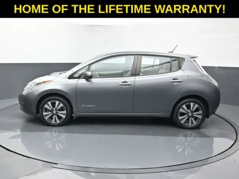More photos of 2015 Nissan Leaf SV at Schrier Automotive Inc, NE