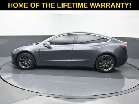 More photos of 2019 Tesla Model 3 Long Range at Schrier Automotive Inc, NE