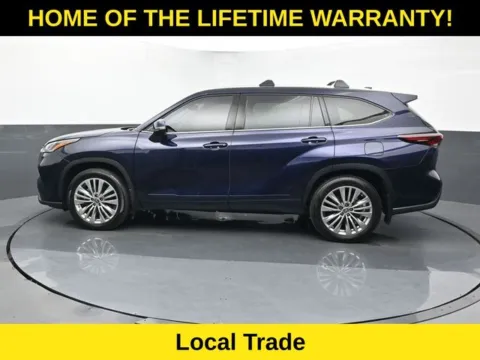 More photos of 2025 Toyota Highlander Platinum at Schrier Automotive Inc, NE