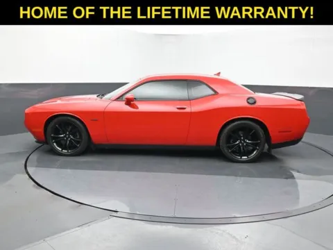 More photos of 2018 Dodge Challenger R/T at Schrier Automotive Inc, NE