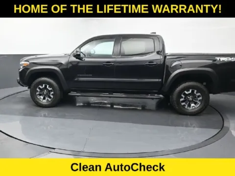 More photos of 2021 Toyota Tacoma TRD Off-Road at Schrier Automotive Inc, NE