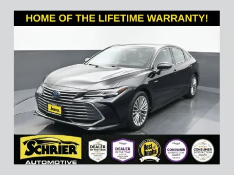 Black 2021 Toyota Avalon Hybrid Limited for sale in Omaha, NE