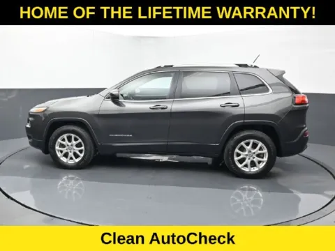 More photos of 2015 Jeep Cherokee Latitude at Schrier Automotive Inc, NE