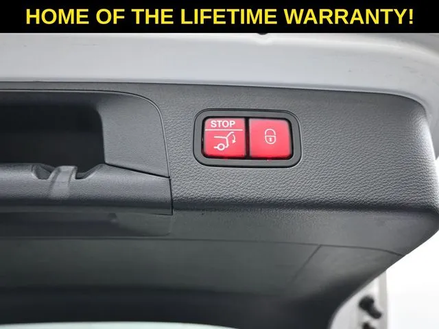 2022 Mercedes-Benz GLC GLC300 - Photo 38