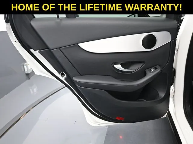 2022 Mercedes-Benz GLC GLC300 - Photo 35