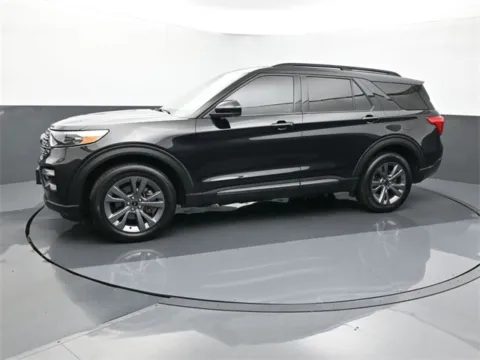 Photos of 2022 Ford Explorer XLT for sale in Omaha, NE at Schrier Automotive Inc