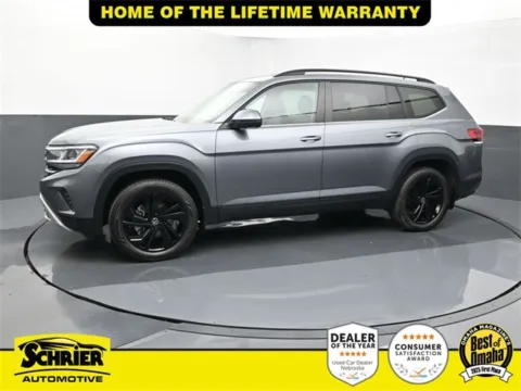 Another view of 2022 Volkswagen Atlas 3.6L V6 SE w/Technology for sale in Omaha, NE at Schrier Automotive Inc