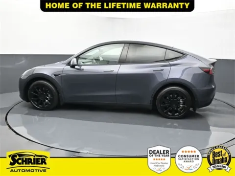 More photos of 2021 Tesla Model Y Long Range at Schrier Automotive Inc, NE