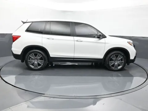 More photos of 2020 Honda Passport EX-L at Schrier Automotive Inc, NE