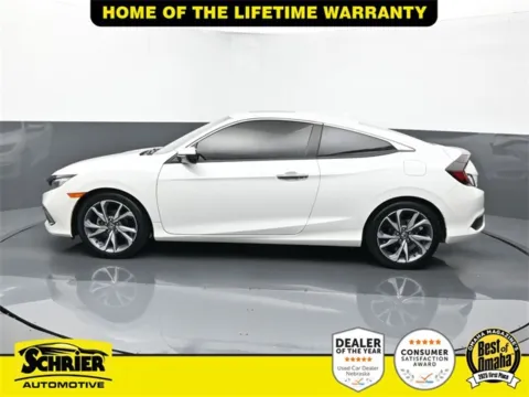 More photos of 2019 Honda Civic Touring at Schrier Automotive Inc, NE