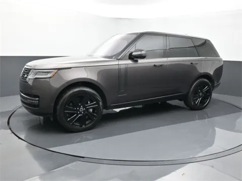 Photos of 2023 Land Rover Range Rover SE for sale in Omaha, NE at Schrier Automotive Inc