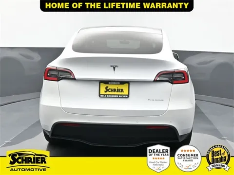 More photos of 2021 Tesla Model Y Long Range at Schrier Automotive Inc, NE