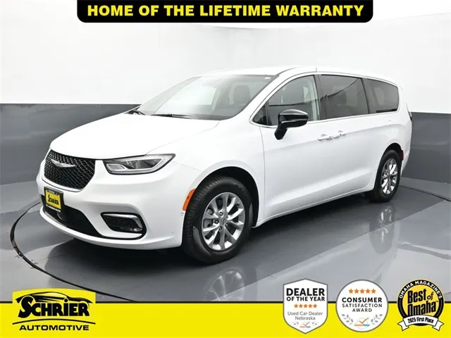White 2024 Chrysler Pacifica Touring L for sale in Omaha, NE