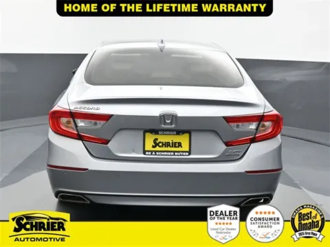 More photos of 2019 Honda Accord Touring 2.0T at Schrier Automotive Inc, NE