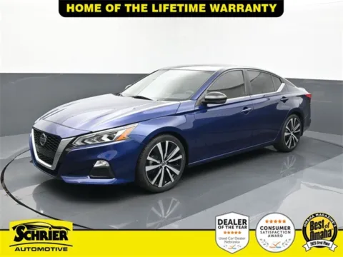 Blue 2021 Nissan Altima 2.5 SR for sale in Omaha, NE