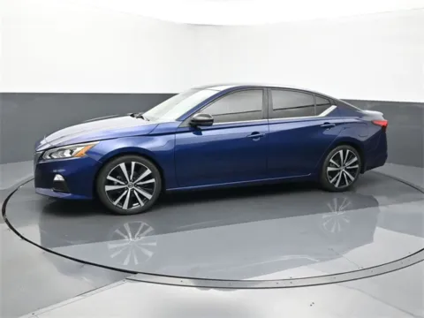 Photos of 2021 Nissan Altima 2.5 SR for sale in Omaha, NE at Schrier Automotive Inc