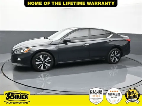Another view of 2022 Nissan Altima 2.5 SV for sale in Omaha, NE at Schrier Automotive Inc