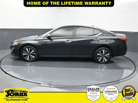 More photos of 2022 Nissan Altima 2.5 SV at Schrier Automotive Inc, NE