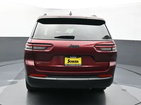 More photos of 2021 Jeep Grand Cherokee L Altitude at Schrier Automotive Inc, NE