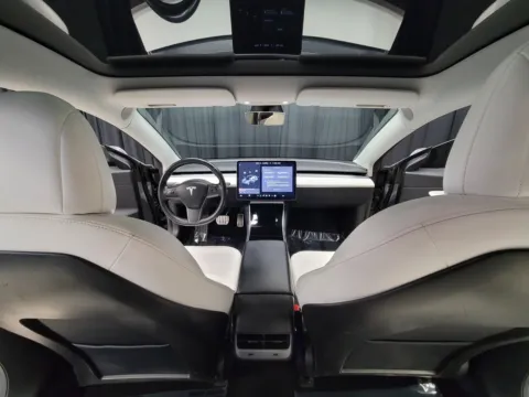 Another view of 2018 Tesla Model 3 Long Range for sale in New Albany, IN at HyperCars