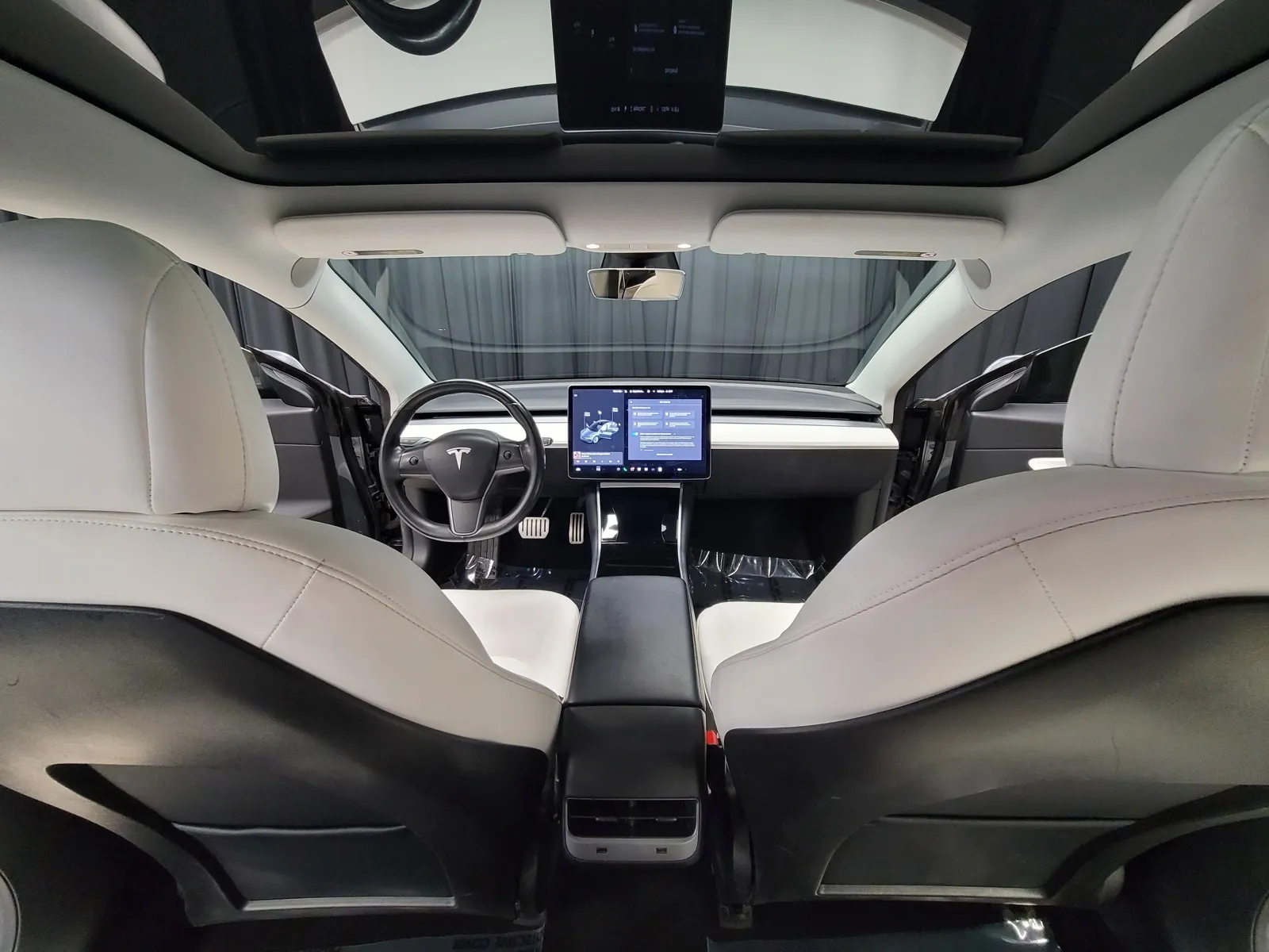 Photos of 2018 Tesla Model 3 Long Range for sale in New Albany, IN at HyperCars