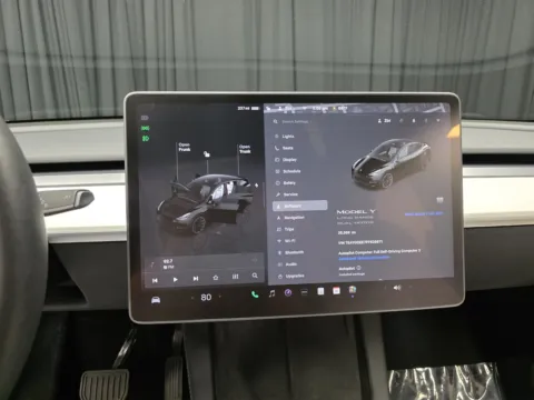 More photos of 2023 Tesla Model Y Long Range at HyperCars, IN