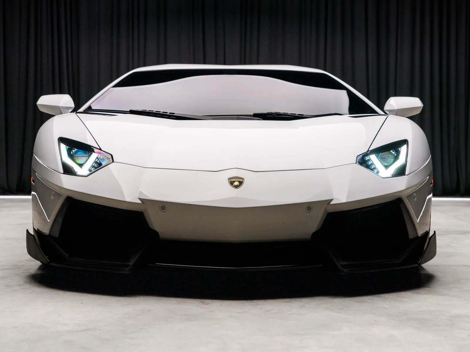 Photos of 2012 Lamborghini Aventador LP700-4 for sale in New Albany, IN at HyperCars