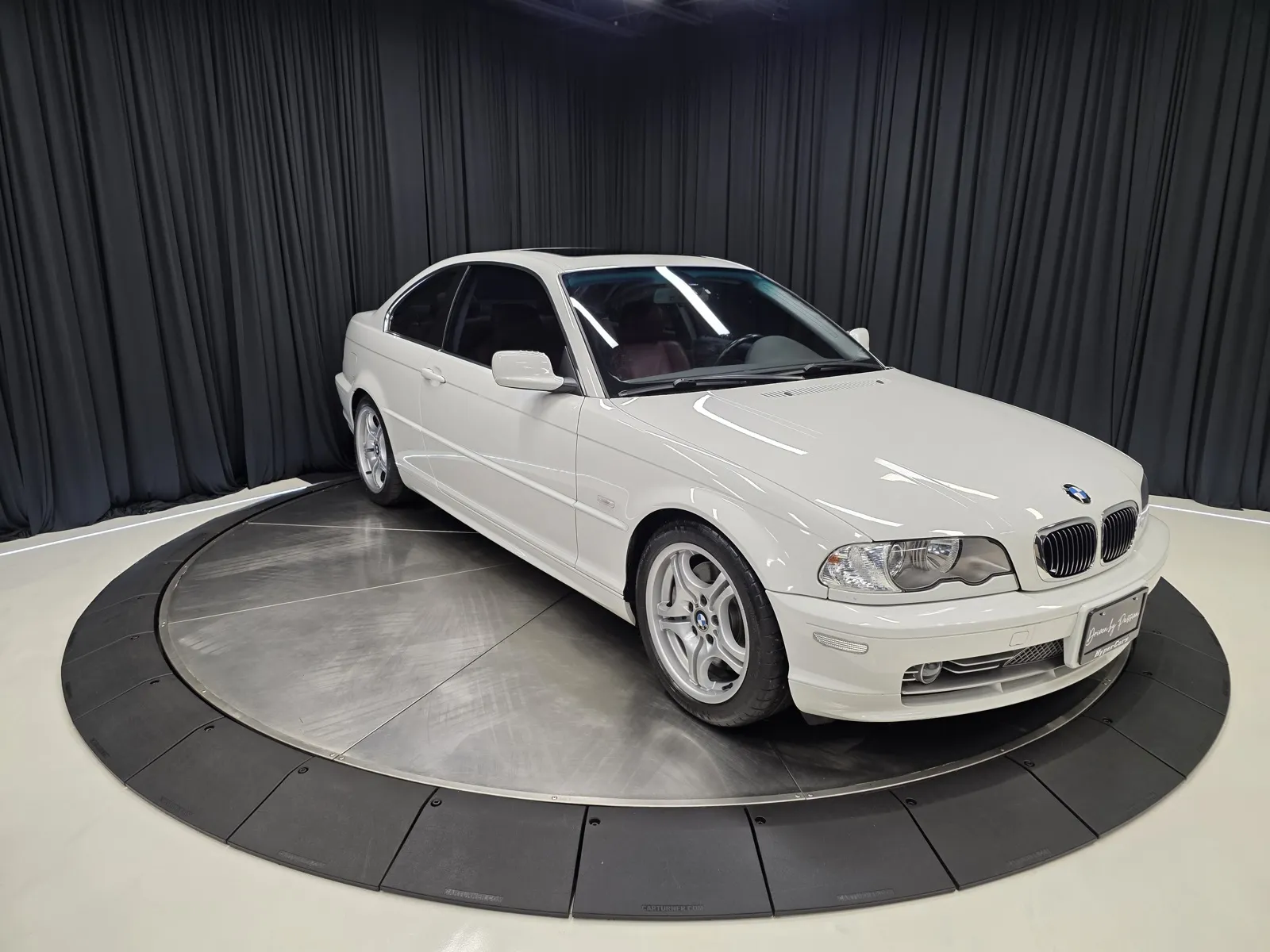 More photos of 2001 BMW 3 Series 330Ci at HyperCars, IN