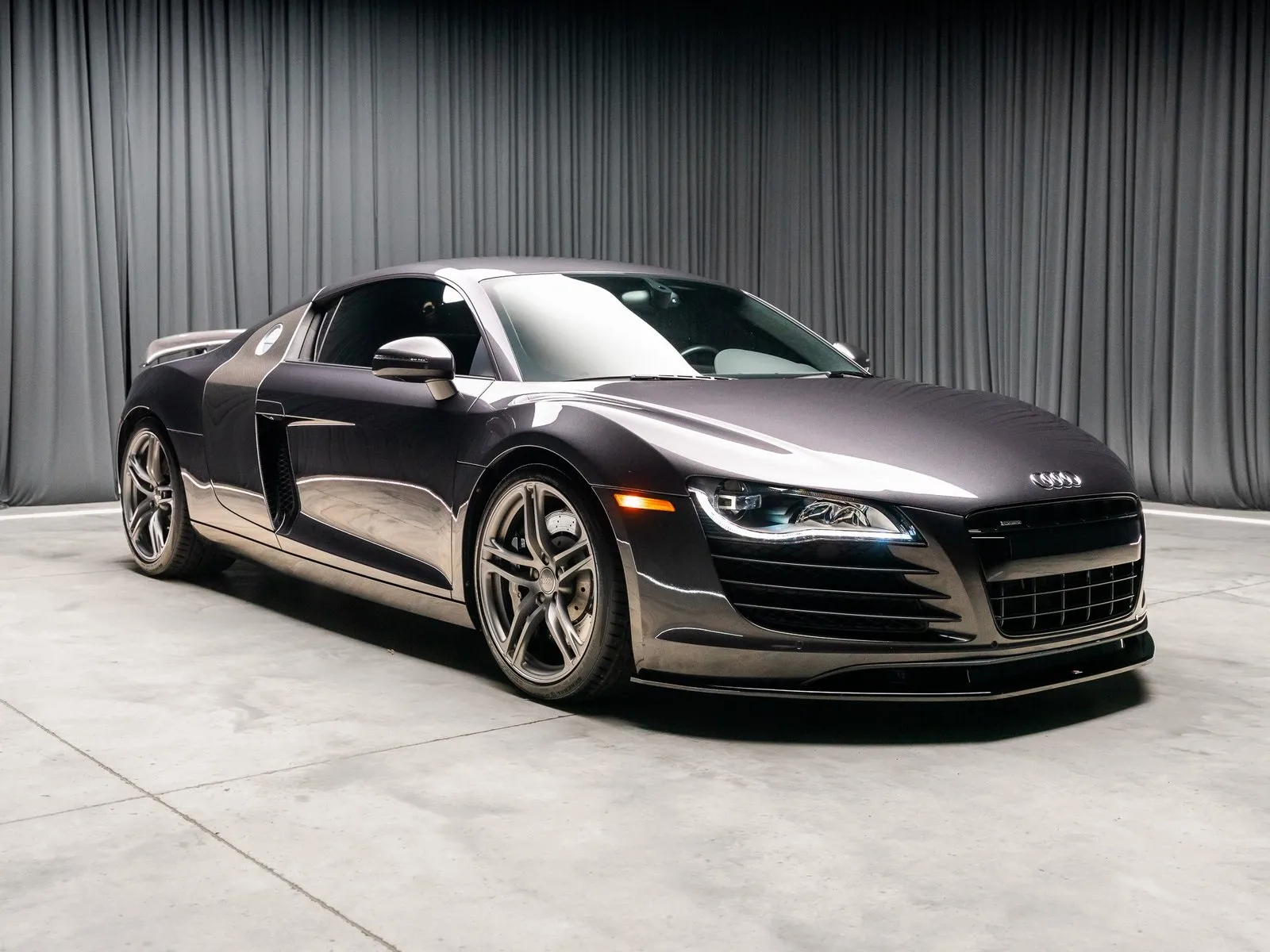 Photos of 2011 Audi R8 4.2 for sale in New Albany, IN at HyperCars