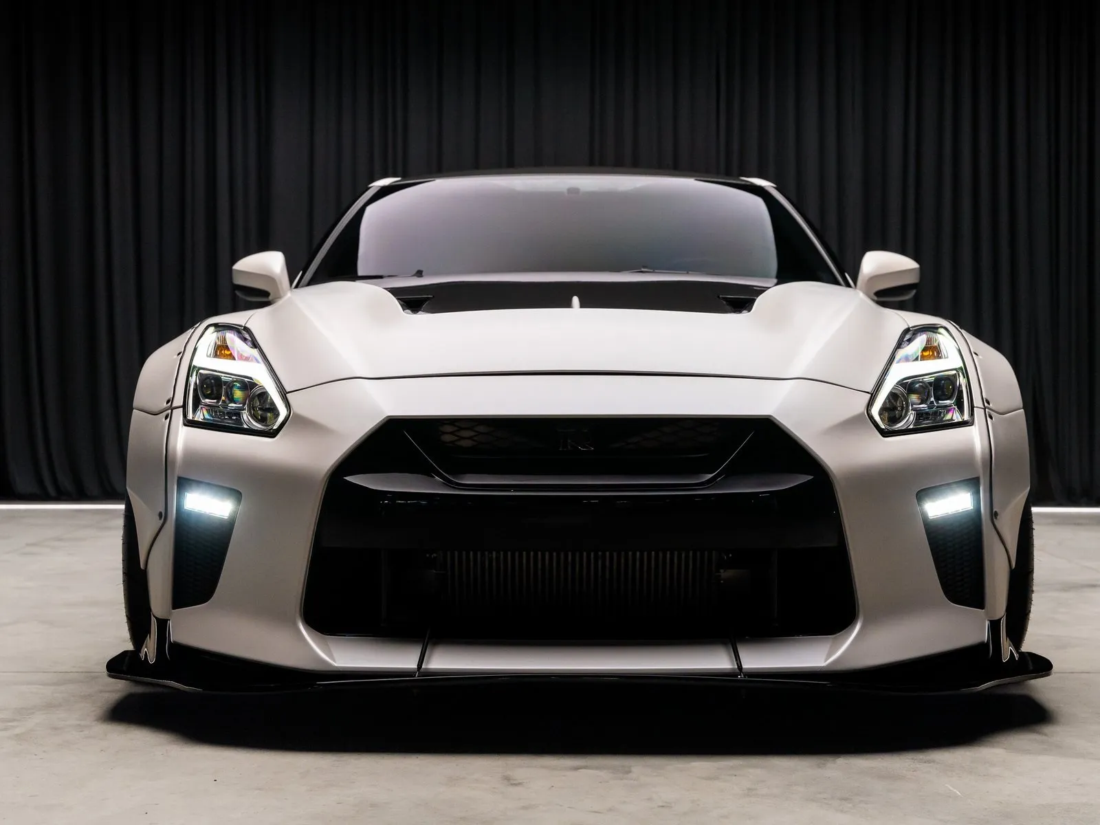 Photos of 2013 Nissan GT-R Premium for sale in New Albany, IN at HyperCars