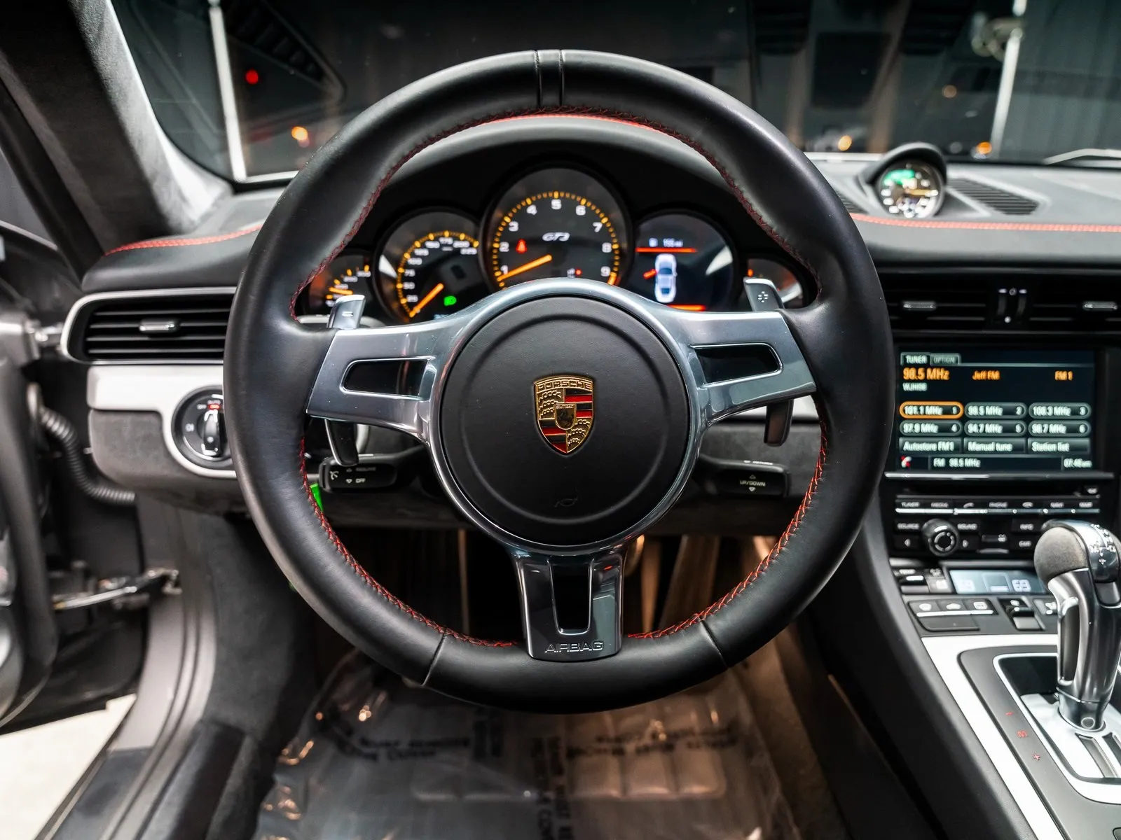 More photos of 2014 Porsche 911 GT3 at HyperCars, IN