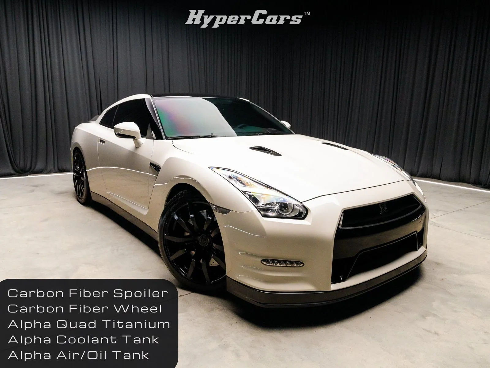 White 2015 Nissan GT-R Premium for sale in New Albany, IN