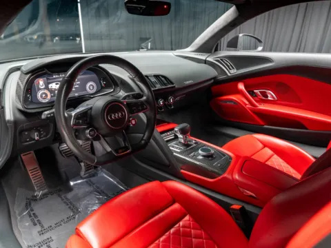 More photos of 2018 Audi R8 5.2 at HyperCars, IN