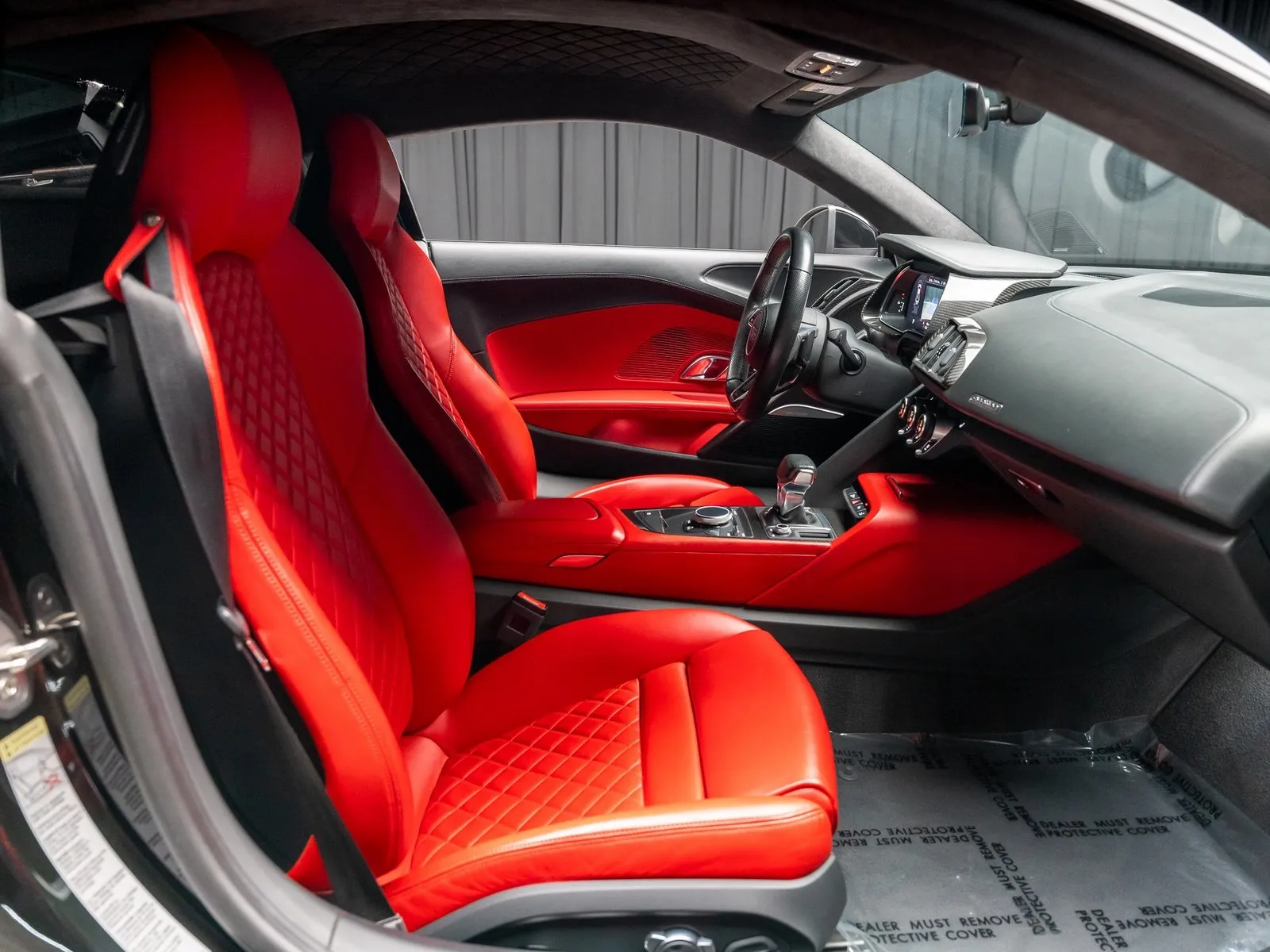 More photos of 2018 Audi R8 5.2 at HyperCars, IN