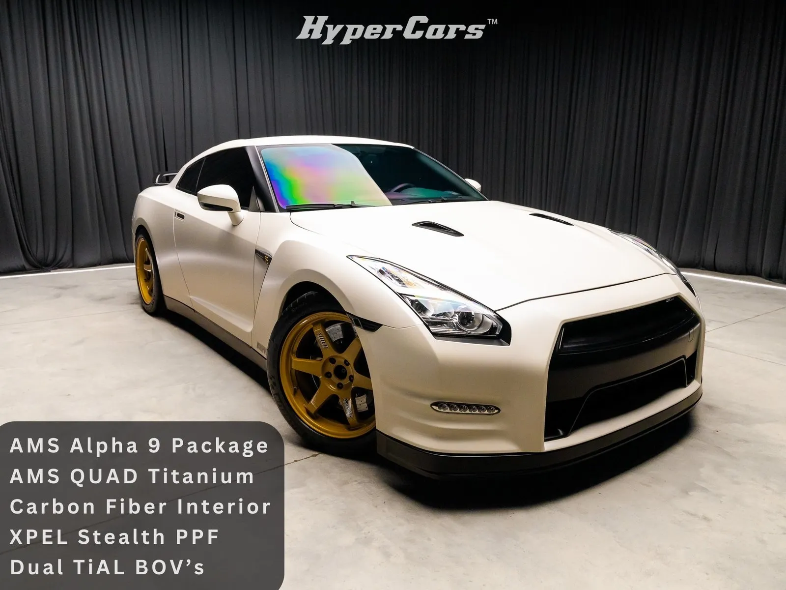 2015 Nissan GT-R Premium's photo