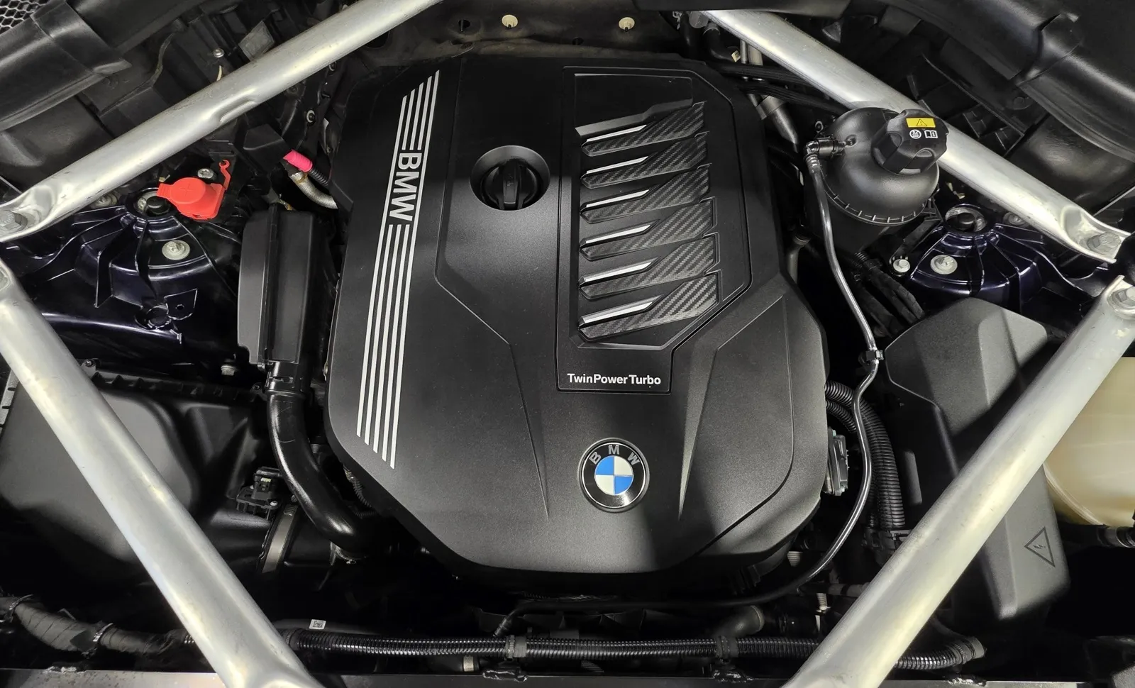 Another view of 2020 BMW X5 xDrive40i for sale in New Albany, IN at HyperCars