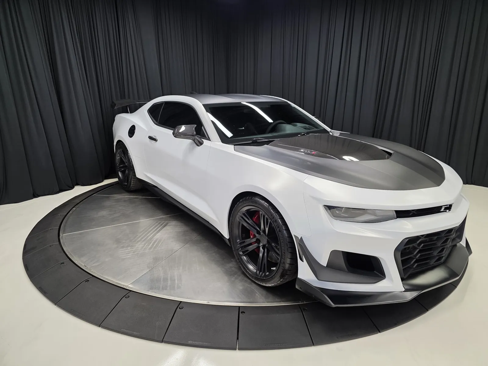 More photos of 2019 Chevrolet Camaro ZL1 at HyperCars, IN