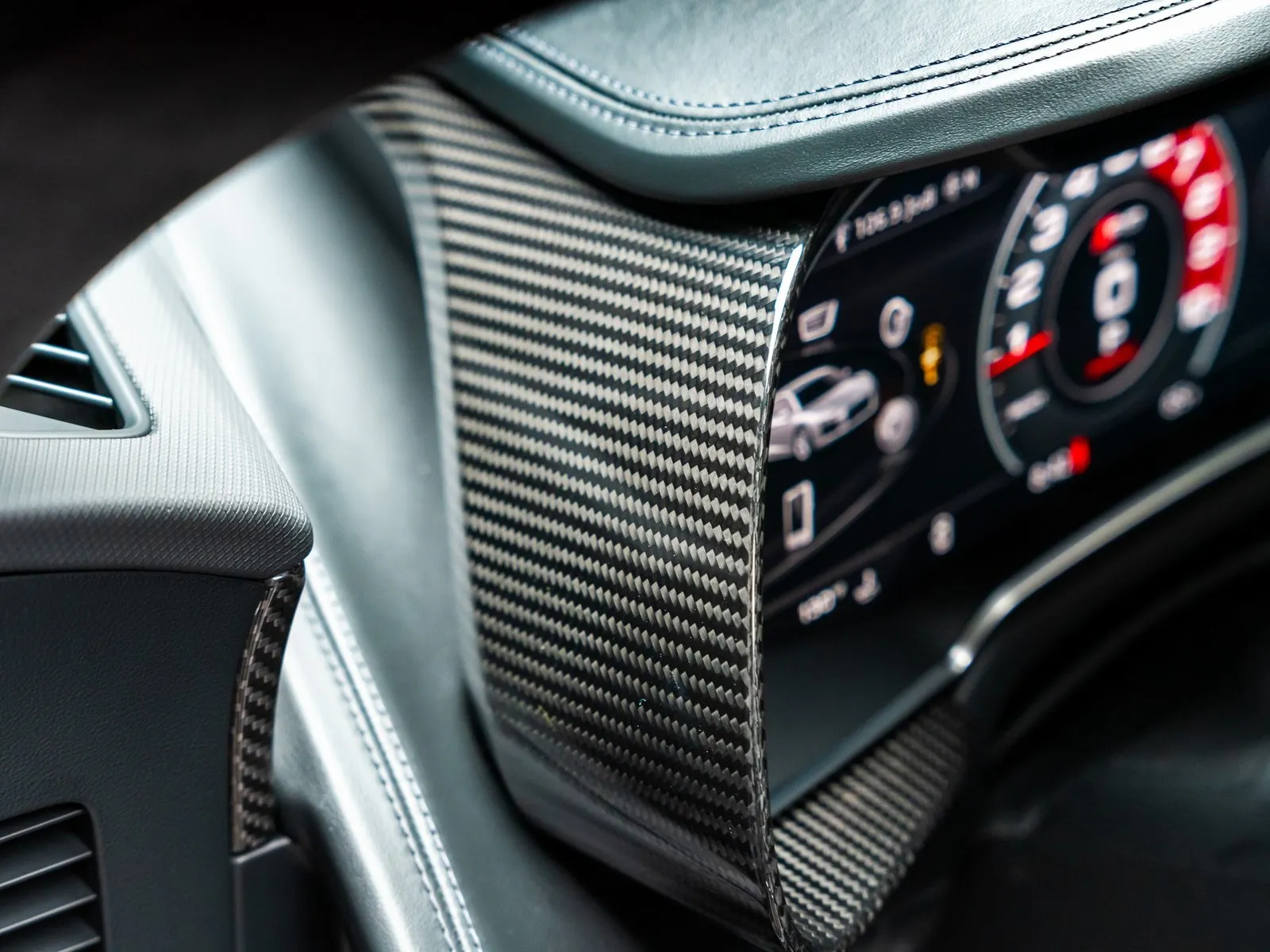 More photos of 2018 Audi R8 5.2 at HyperCars, IN