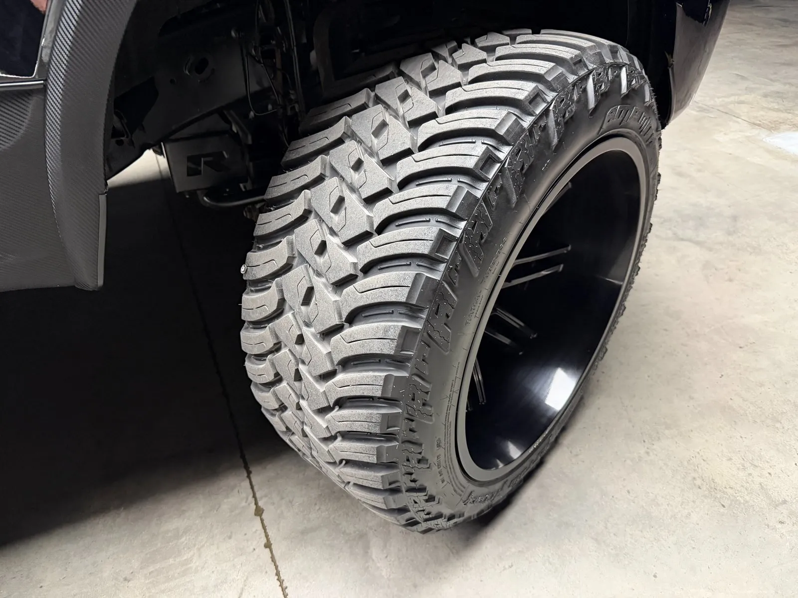 More photos of 2020 Ford F-150 Lariat at HyperCars, IN