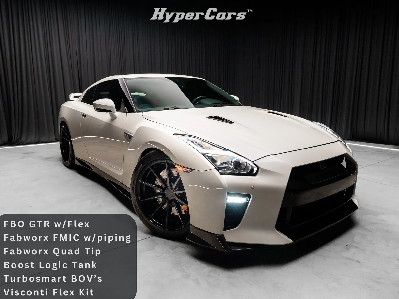 2020 Nissan GT-R Premium's photo