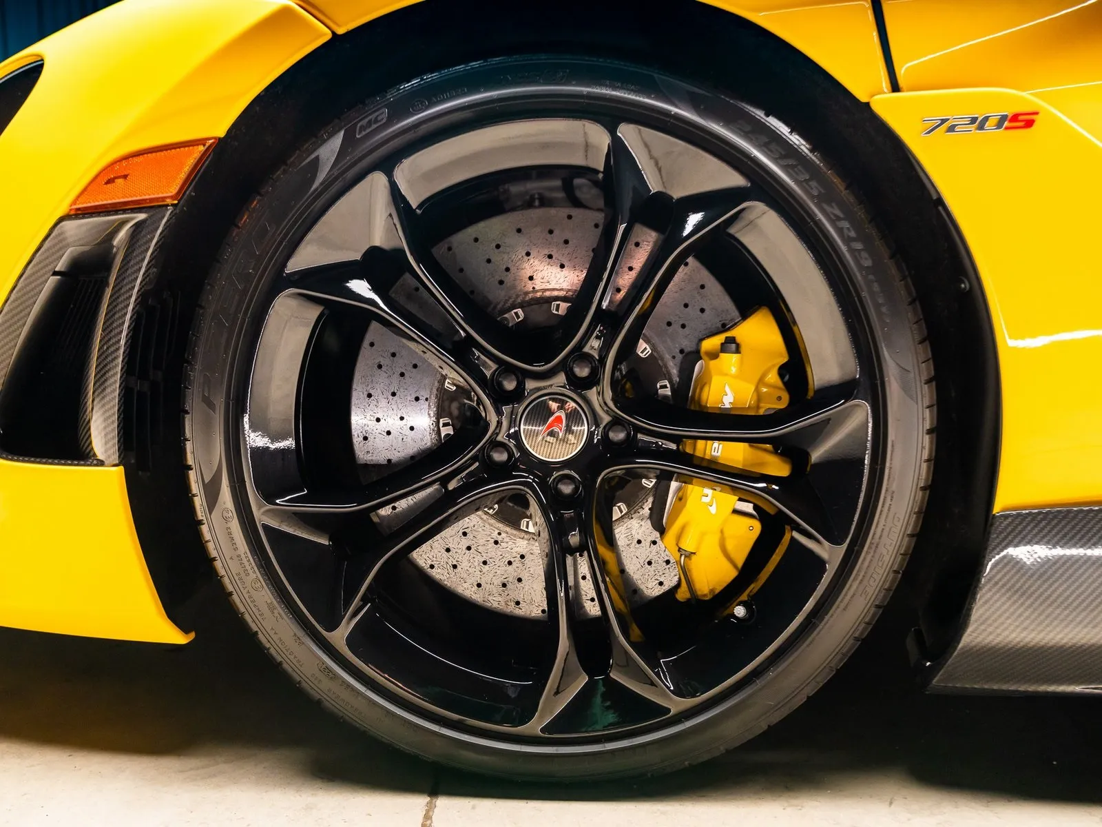 Another view of 2018 McLaren 720S Performance for sale in New Albany, IN at HyperCars