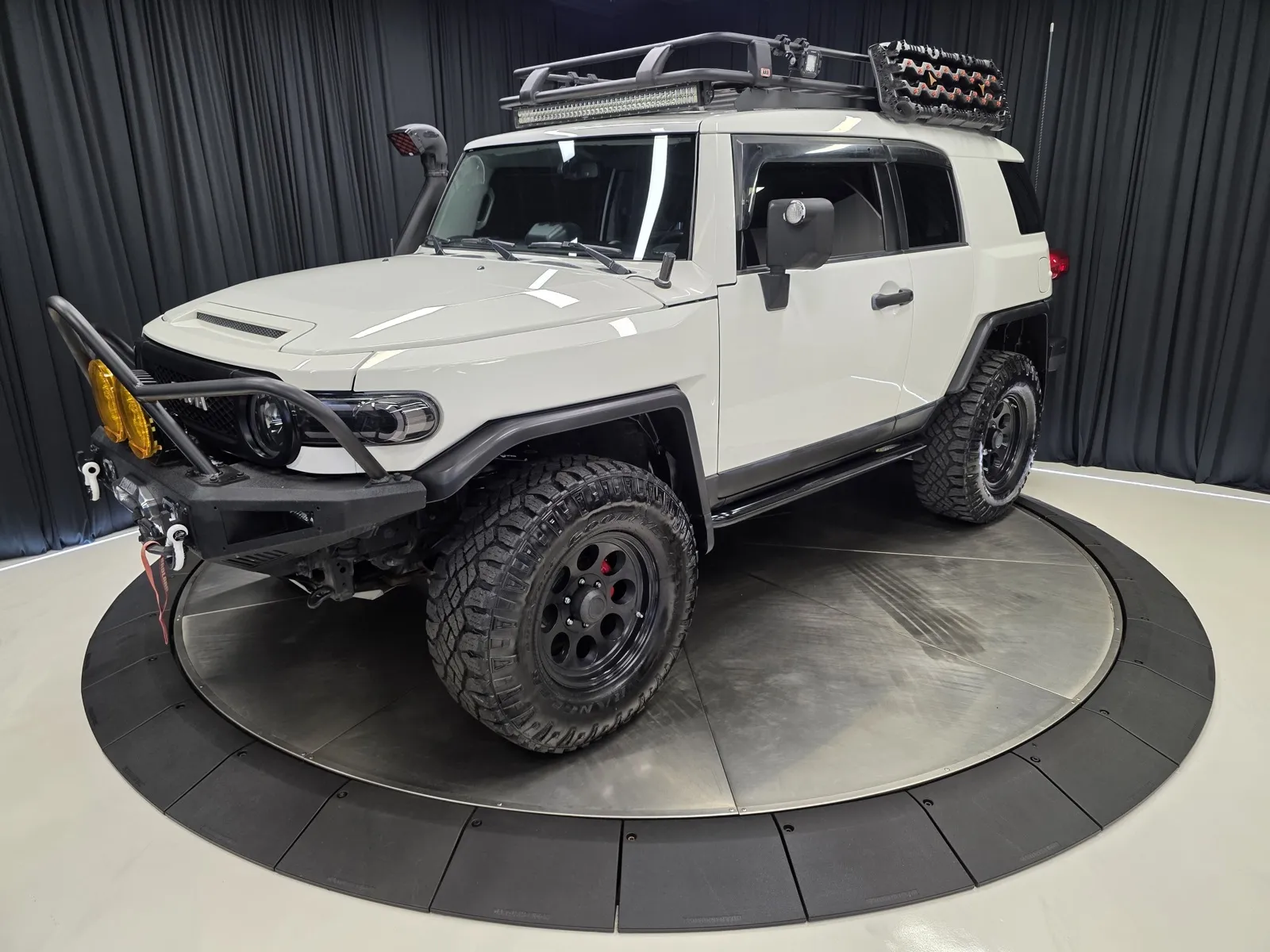 More photos of 2013 Toyota FJ Cruiser at HyperCars, IN