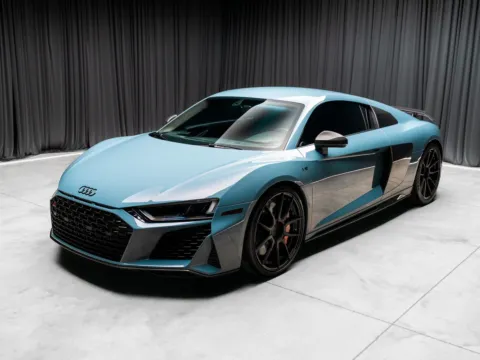 Photos of 2020 Audi R8 V10 performance for sale in New Albany, IN at HyperCars