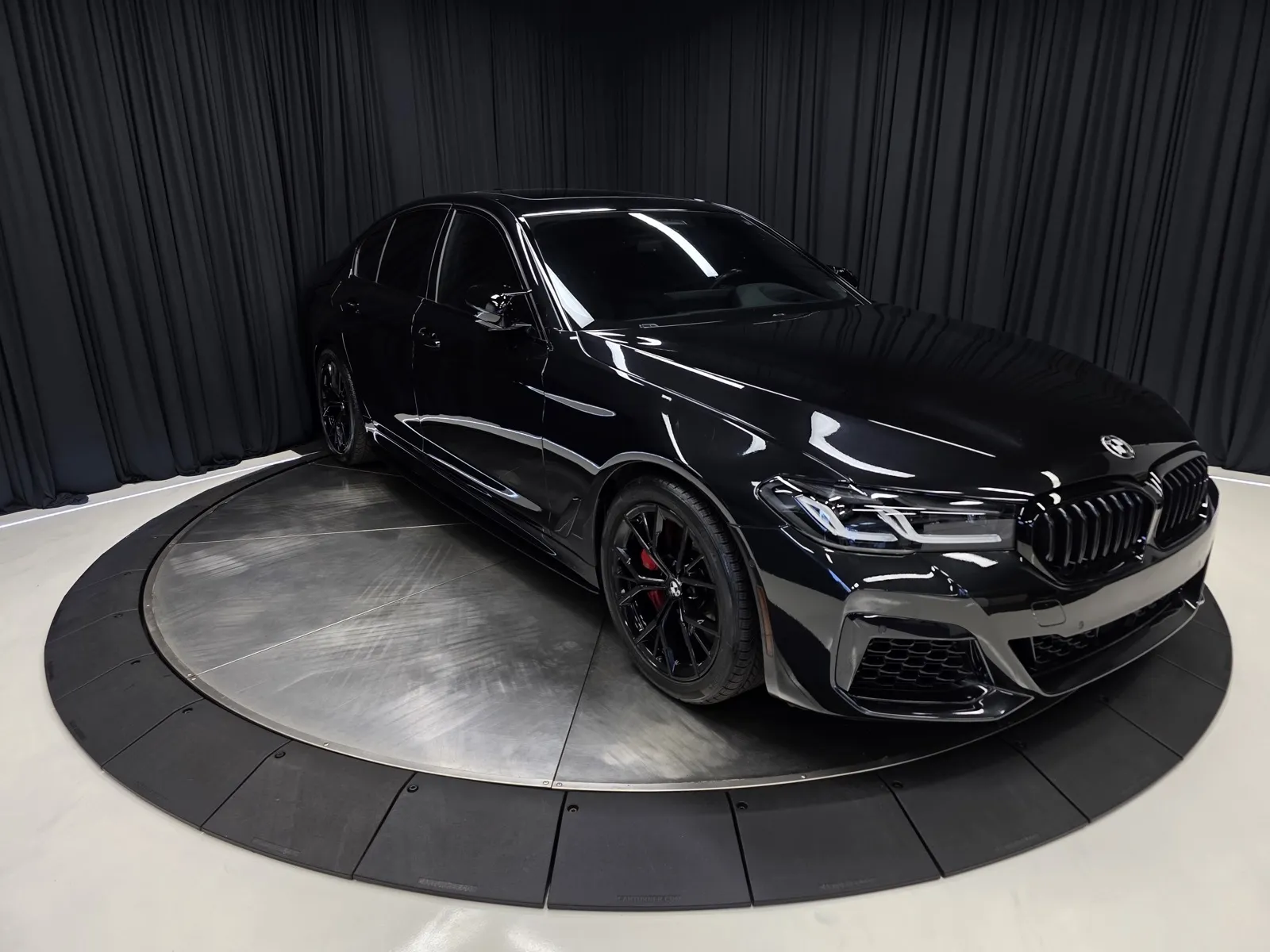 More photos of 2022 BMW 5 Series 540i xDrive at HyperCars, IN